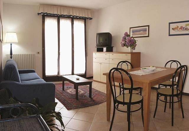 Giada Palace Apartments & Pool - Giada Palace Group Лука Екстериор снимка