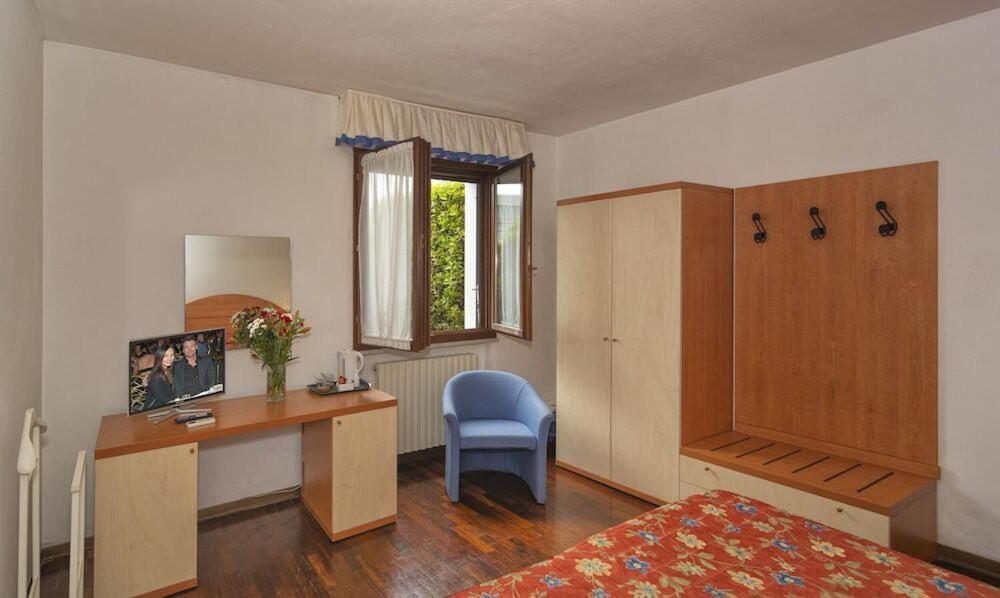 Giada Palace Apartments & Pool - Giada Palace Group Лука Екстериор снимка